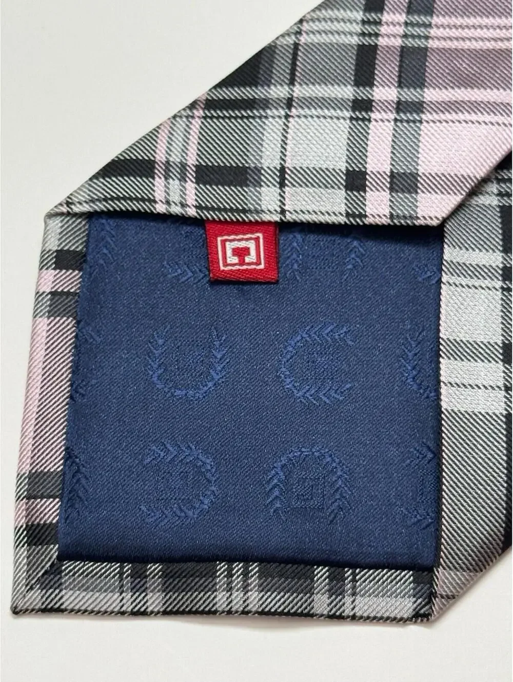 Chaps 100% Silk Tie In Pink And Grey Plaid